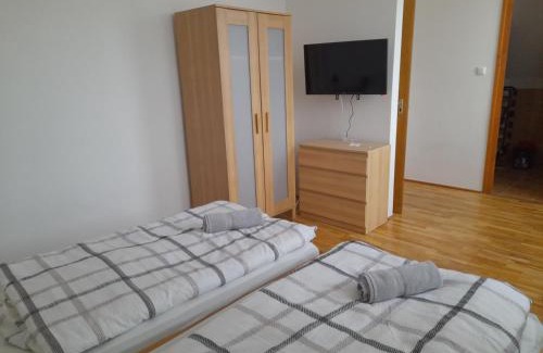 Szeleste House | Cozy Anna Vendégház Szeleste: Pet-Friendly Retreat