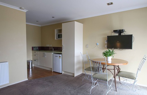 Hokitika Hotel | Comfortable Stay at Annabelle Motel with Family-Friendly Amenities