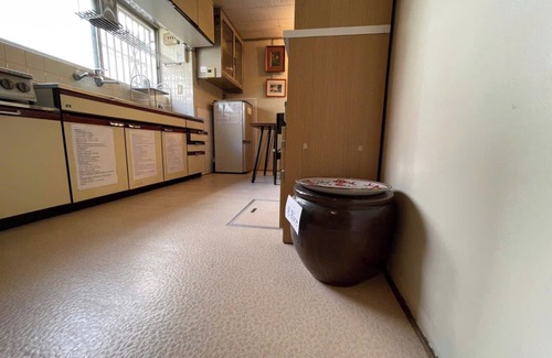 Toyonaka House | AnNam Stay AJISAI: Sleeps 12, Muslim friendly