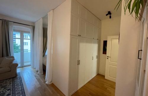 Johannisthal Apartment | Guest Rated 9.7/10 at AnnApartment - Ideal for Families