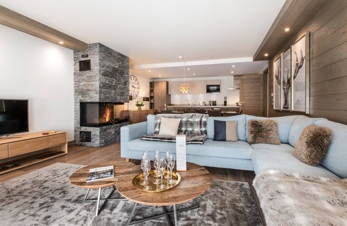 Les Gets House | Discover Annapurna by Alpine Residences with Ocean Views