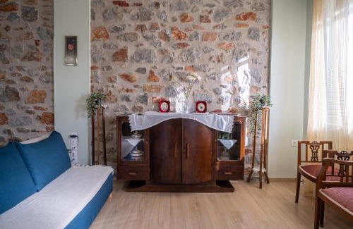 Lesvos Villa | Family-Friendly Getaway at Anna's Stone House - 10/10 Rating