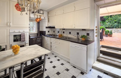 San Donato in Collina Villa | Elegant Anna’s Villa Torre il Fico Near Florence Awaits