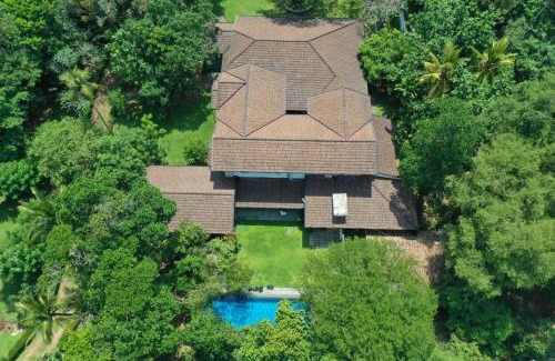Kalagedihena House | Discover Anncyl1857: Family-Friendly with Pool & Hot Tub