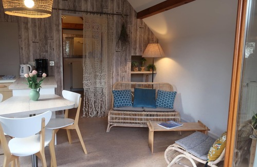 Cessenaz Apartment | Perfect Annecy Sevrier Lake Apartment Steps from the Shore