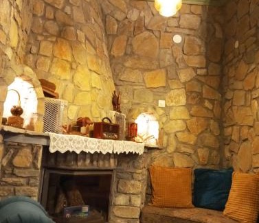 Sklithron Apartment | Pet-Friendly Retreat at Anneta's Studio: Rated 9.4/10