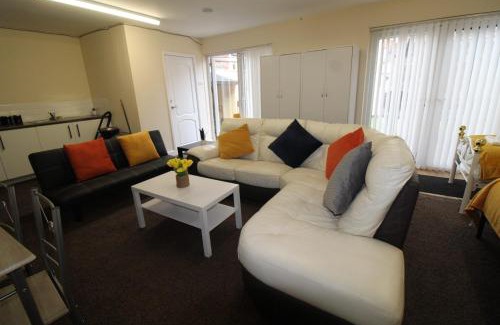 Rotherham Apartment | Family-Friendly Retreat at Annex at 29B St Ann's