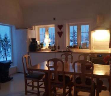 Hurdal Municipality House | Scenic Annex Fjara: Oceanfront Retreat for 10 Guests