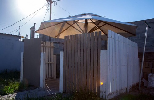 Cape Town House | Cozy Retreat at Annex Lodge with Pool and Spa Amenities