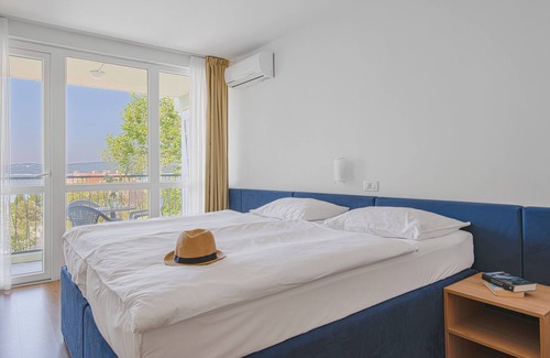 Selce Hotel | Discover Annex Slaven: Family-Friendly with On-Site Dining