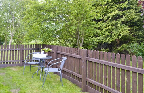Ingham Cottage | Cozy 1 Bedroom Retreat in Ingham with Ocean View