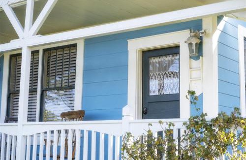Fort Bragg House | Cozy Annie's Beach House: Pet & Child Friendly Retreat