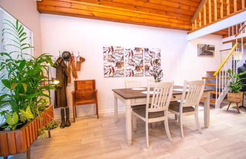 Albany Apartment | Downtown Retreat at Annie's Place: Family-Friendly Stay