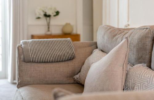 Appledore House | Family-Friendly Retreat at Annies Cottage, Appledore