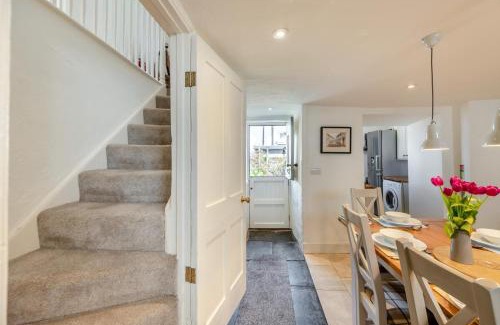 Appledore House | Family-Friendly Retreat at Annies Cottage, Appledore