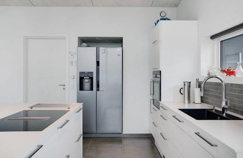 Skødshoved Strand House | Relax at "Anniina" - Oceanfront Getaway with Spa Access