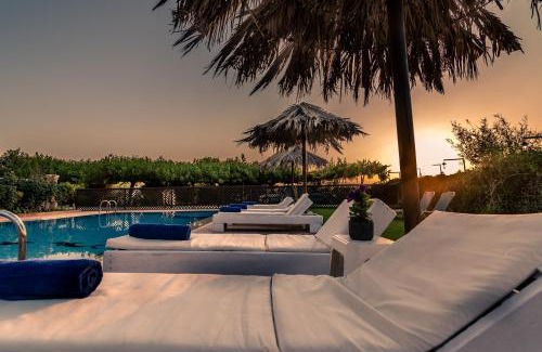 Patsos Apartment | Impeccable Oceanfront Stay at Annlexander - 10/10 Rated!