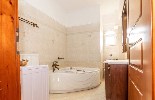 Patsos Villa | Annlexander Private Villa with Swimming Pool