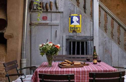 Beblenheim Apartment | Discover ANNO 1698: Rated 9.2, Breakfast Included!
