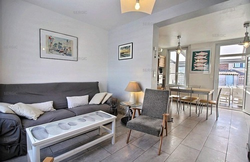 Le Crotoy House | Beautiful Oceanfront Home Near Beach and Shops - 8.8/10