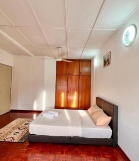 Shah Alam House | Top-Rated Annur Homestay: Ideal for Family Getaways