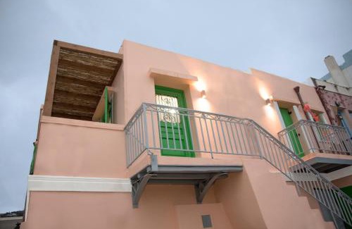 Ano Siros Apartment | Eco-Friendly Retreat at Ano Siroa with Hot Tub & Breakfast