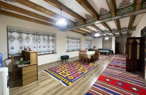 Shakhrisabz House | Inviting Anoragul Guest House with Pool & Child-Friendly Amenities
