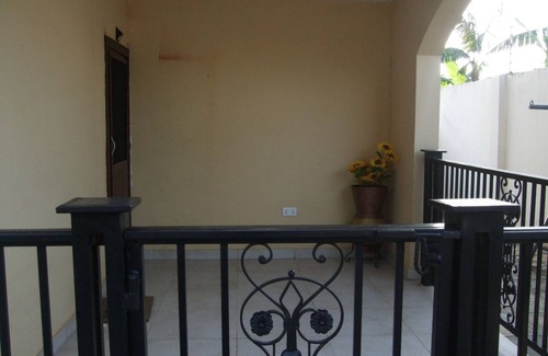 Accra Apartment | Family-Friendly Retreat at Anorkor Villas Apt. 2
