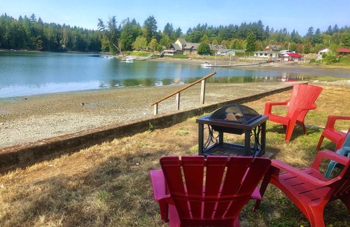 Olympia House | Paradise Awaits: Oceanfront Escape with 10/10 Guest Rating