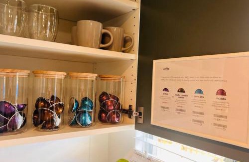 Miles End Apartment | Discover Your Place on Davidson: Family-Friendly Retreat