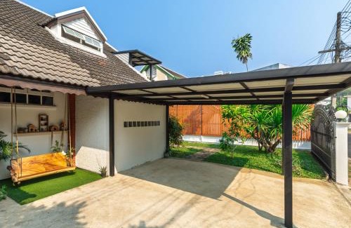 Nimman Villa | Discover An's Home: Pet-Friendly Haven Rated 9.8/10