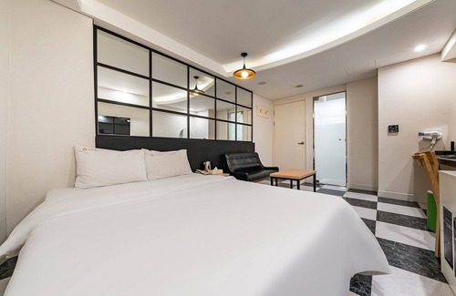 Suwon Hotel | Eco-Friendly Stay at Ansan Geongeondong O2 with Breakfast