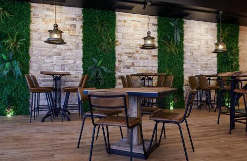 Tarancon Hotel | Indulge at Ansares Hotel: 4-Star Oceanfront Oasis