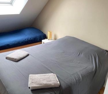 Ver-sur-Mer Apartment | Discover Anselme: Pet-Friendly Duplex Near the Sea