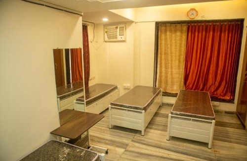 Gulmohar Road Apartment | Ansh Dornitiry & PG