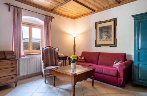 Tesimo Apartment | Discover Ansitz Gurtenhof Graf v Frankenberg's Family-Focused Comfort