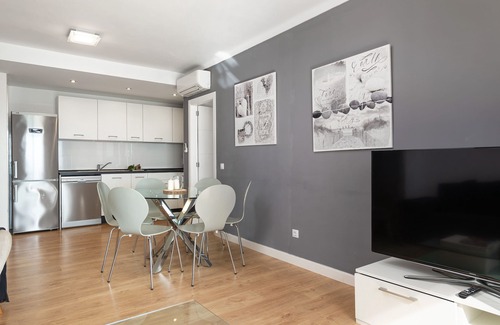S'illot House | Seaside Escape: ANTIC 101 with Ocean View & Free Wifi