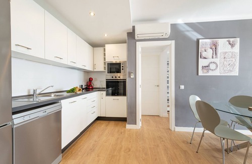 S'illot House | Seaside Escape: ANTIC 101 with Ocean View & Free Wifi