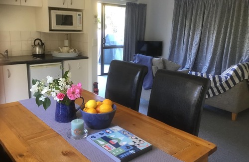 Renwick Apartment | Experience Antares Homestay with Pool & Breakfast Included