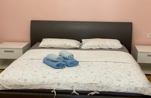 Orahovica House | Top-Rated Ante Hotel: Ideal for Family Getaways