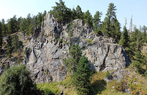Rapid City Cabin | Discover Antelope Loft: Cozy Cabins with Breakfast Included