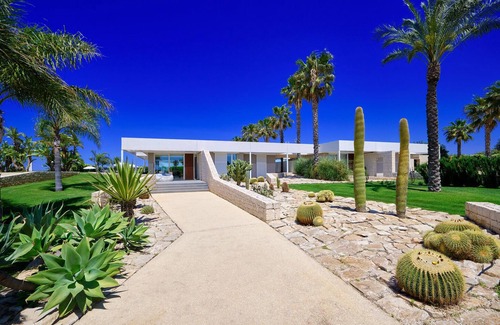 Ragusa Villa | Elegant Anthea Villa with Pool and Tennis in Marina di Ragusa