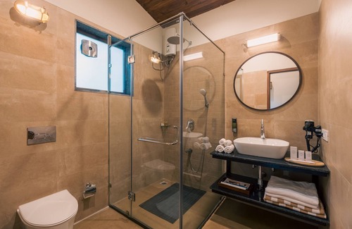 Kadadhe Hotel | Unforgettable Stay at Antheia Pawna Lake - 10/10 Rated!
