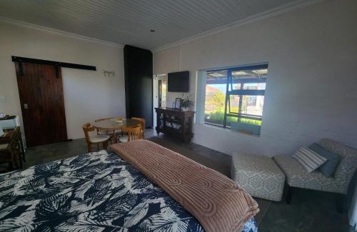 Still Bay House | Guest Rated 10/10: Anthony Accommodation with Ocean View
