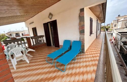 Agnone Apartment | Anthony House: Ocean View with Private Beach Access