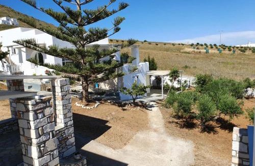 Piso Livadi House | Seaside Comfort at Anthoula's Sea View Apartment
