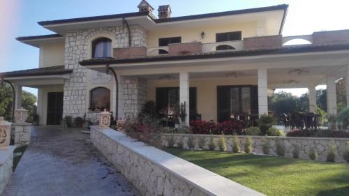 Piedimonte San Germano House | Exceptional Stay at Antica casa Scardone with Dining Options