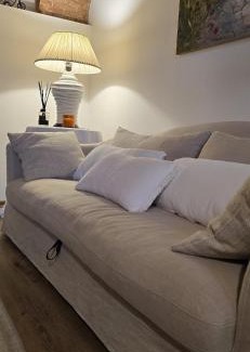 San Felice del Benaco Apartment | Discover Antica Dimora: Highly Rated Family-Friendly Stays
