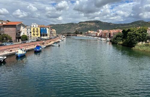Bosa Historic Centre Apartment | Pet-Friendly Antica Dimora Biancospino in Bosa Centro
