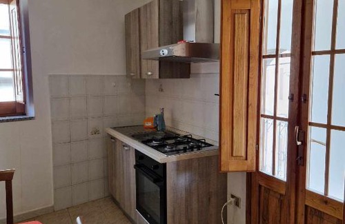 Scano di Montiferro House | Cozy Antica Dimora: Pet & Child Friendly Getaway